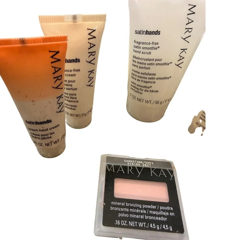 Mary Kay Lot: Satin Hands Travel Mini Set + Mineral Bronzing Powder Sandstone